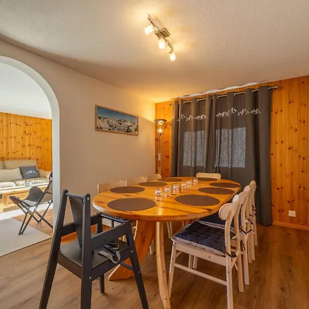 Les Busards 18 Apartment
